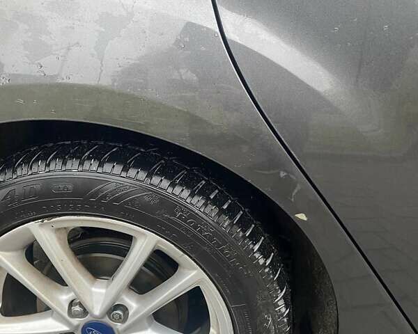 Сірий Форд Фокус, об'ємом двигуна 2 л та пробігом 160 тис. км за 7999 $, фото 18 на Automoto.ua