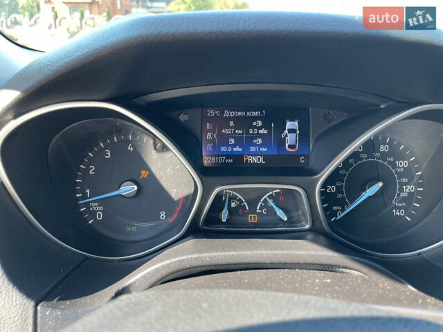 Сірий Форд Фокус, об'ємом двигуна 2 л та пробігом 228 тис. км за 8000 $, фото 24 на Automoto.ua