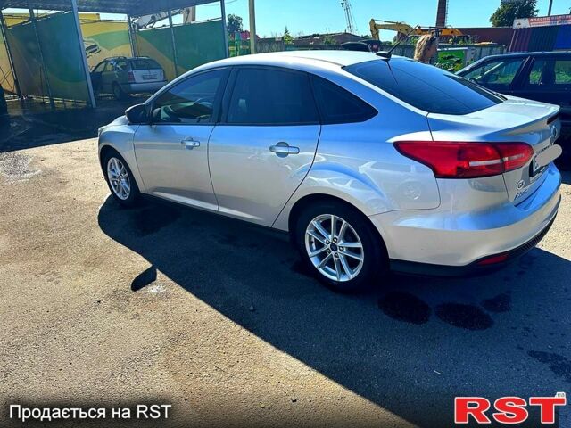 Серый Форд Фокус, объемом двигателя 2 л и пробегом 101 тыс. км за 9100 $, фото 2 на Automoto.ua