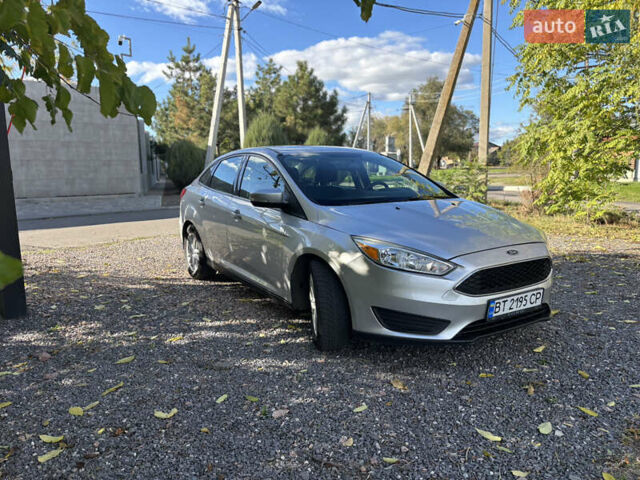 Сірий Форд Фокус, об'ємом двигуна 2 л та пробігом 80 тис. км за 9200 $, фото 3 на Automoto.ua
