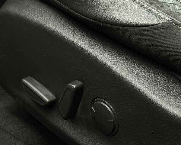 Сірий Форд Фокус, об'ємом двигуна 2 л та пробігом 182 тис. км за 9500 $, фото 23 на Automoto.ua