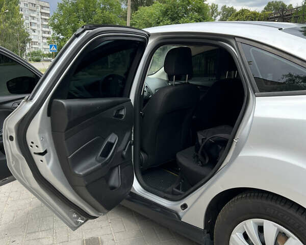 Форд Фокус 2015 у Запоріжжя на Automoto.ua Сірий Форд Фокус, об'ємом двигуна 2 л та пробігом 270 тис. км за 8600 $, фото 8 на Automoto.ua