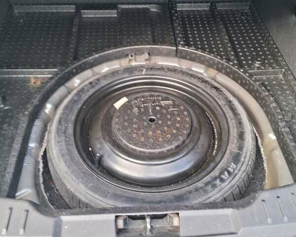 Серый Форд Фокус, объемом двигателя 2 л и пробегом 95 тыс. км за 7500 $, фото 17 на Automoto.ua