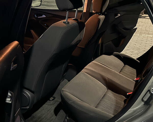 Сірий Форд Фокус, об'ємом двигуна 2 л та пробігом 157 тис. км за 7333 $, фото 14 на Automoto.ua