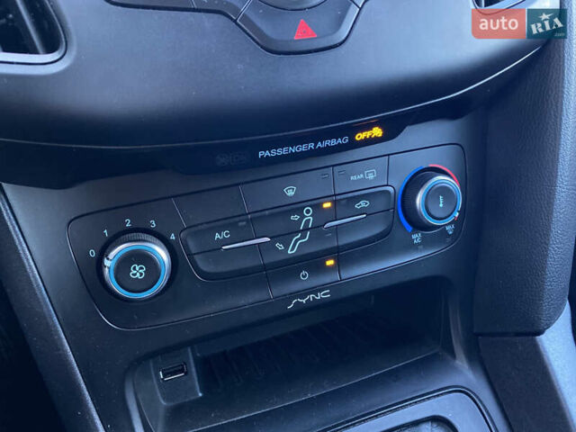 Серый Форд Фокус, объемом двигателя 2 л и пробегом 198 тыс. км за 7950 $, фото 14 на Automoto.ua