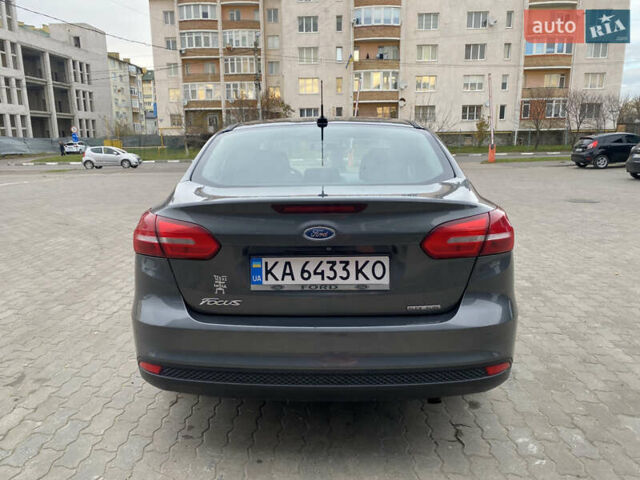 Сірий Форд Фокус, об'ємом двигуна 2 л та пробігом 187 тис. км за 6700 $, фото 5 на Automoto.ua