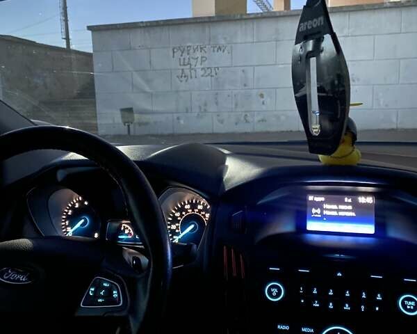 Серый Форд Фокус, объемом двигателя 2 л и пробегом 160 тыс. км за 8999 $, фото 21 на Automoto.ua