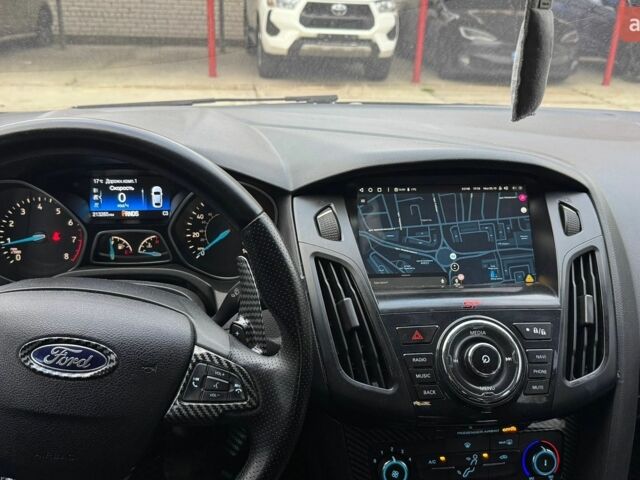 Сірий Форд Фокус, об'ємом двигуна 2 л та пробігом 213 тис. км за 8800 $, фото 5 на Automoto.ua