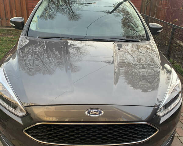 Сірий Форд Фокус, об'ємом двигуна 2 л та пробігом 70 тис. км за 8700 $, фото 4 на Automoto.ua