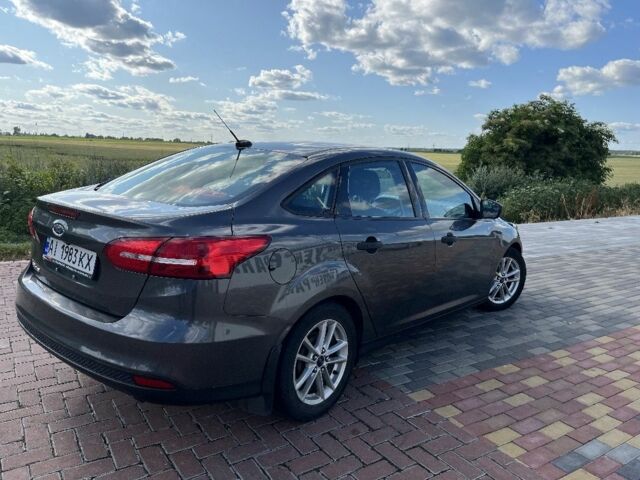 Серый Форд Фокус, объемом двигателя 2 л и пробегом 142 тыс. км за 8600 $, фото 5 на Automoto.ua