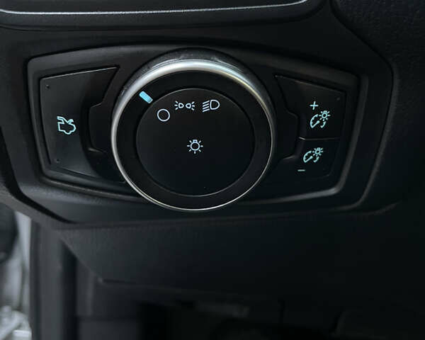 Форд Фокус 2015 в Одессе на Automoto.ua Серый Форд Фокус, объемом двигателя 2 л и пробегом 250 тыс. км за 7000 $, фото 10 на Automoto.ua