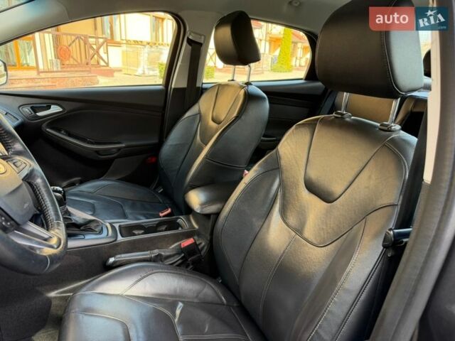 Сірий Форд Фокус, об'ємом двигуна 2 л та пробігом 225 тис. км за 6999 $, фото 44 на Automoto.ua