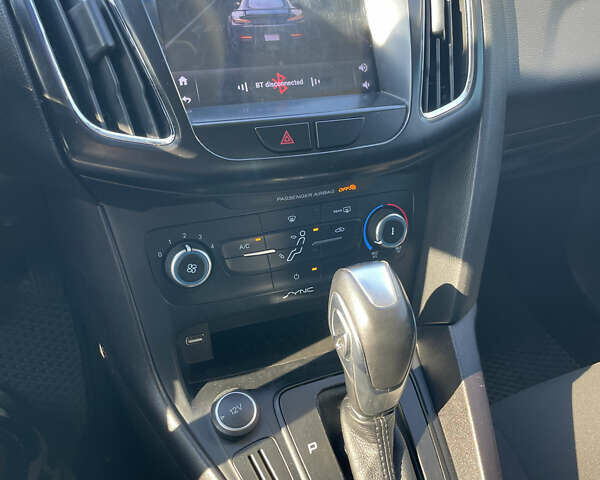 Сірий Форд Фокус, об'ємом двигуна 2 л та пробігом 228 тис. км за 8000 $, фото 25 на Automoto.ua