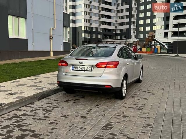 Сірий Форд Фокус, об'ємом двигуна 2 л та пробігом 250 тис. км за 6999 $, фото 17 на Automoto.ua