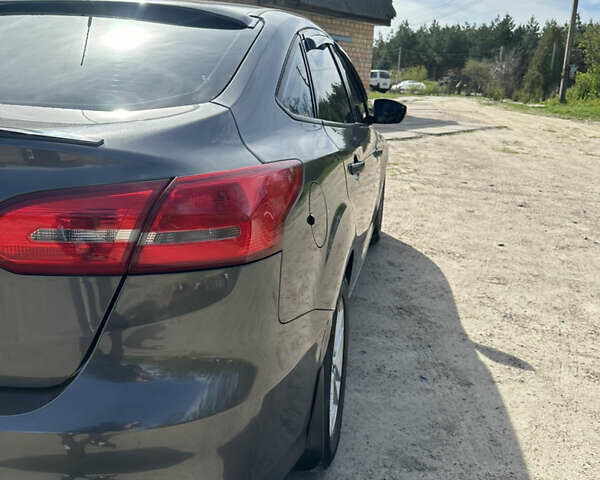 Форд Фокус 2015 в Киеве на Automoto.ua Серый Форд Фокус, объемом двигателя 2 л и пробегом 195 тыс. км за 8700 $, фото 2 на Automoto.ua
