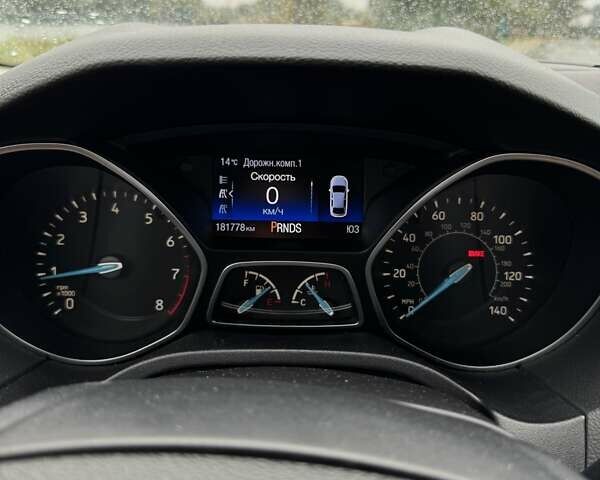 Серый Форд Фокус, объемом двигателя 2 л и пробегом 182 тыс. км за 10500 $, фото 2 на Automoto.ua