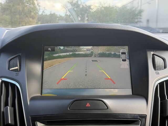 Серый Форд Фокус, объемом двигателя 2 л и пробегом 75 тыс. км за 4000 $, фото 11 на Automoto.ua