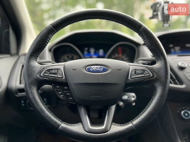 Серый Форд Фокус, объемом двигателя 2 л и пробегом 155 тыс. км за 8200 $, фото 13 на Automoto.ua