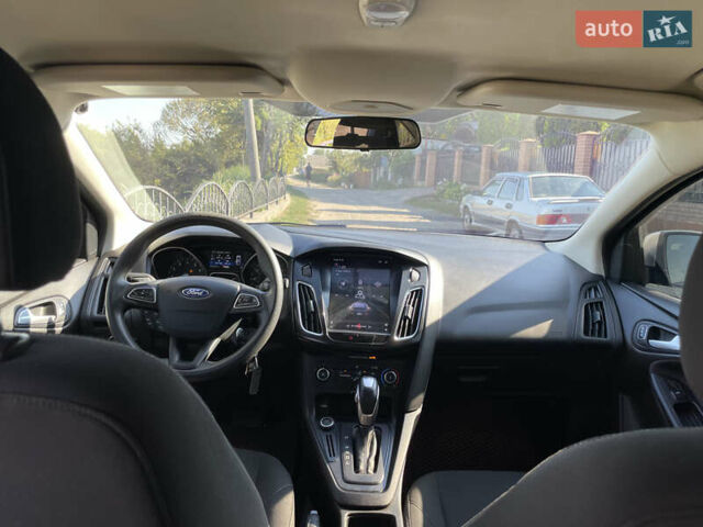 Сірий Форд Фокус, об'ємом двигуна 2 л та пробігом 228 тис. км за 8000 $, фото 28 на Automoto.ua