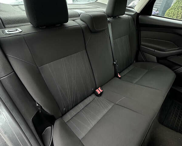 Серый Форд Фокус, объемом двигателя 2 л и пробегом 175 тыс. км за 6500 $, фото 21 на Automoto.ua