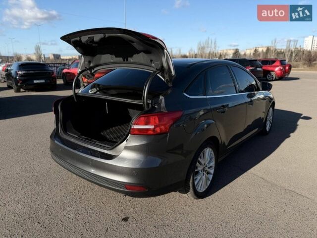 Серый Форд Фокус, объемом двигателя 2 л и пробегом 155 тыс. км за 9800 $, фото 8 на Automoto.ua