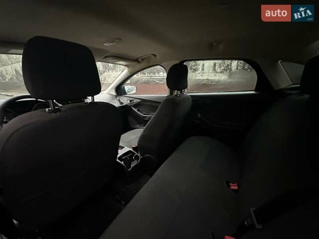 Серый Форд Фокус, объемом двигателя 2 л и пробегом 198 тыс. км за 7100 $, фото 13 на Automoto.ua