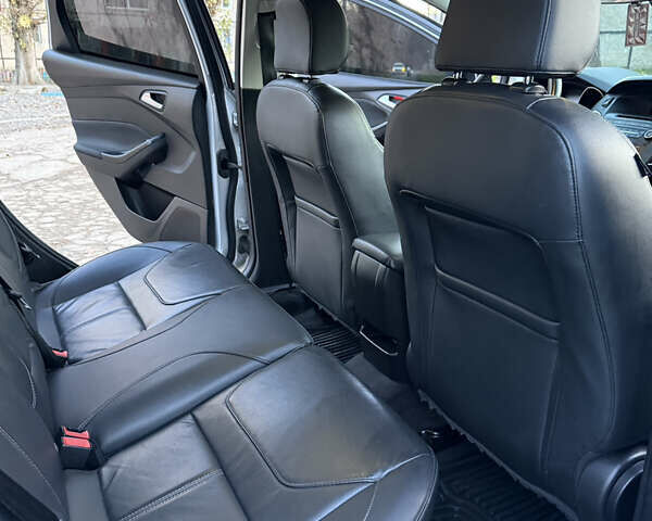 Серый Форд Фокус, объемом двигателя 2 л и пробегом 122 тыс. км за 8999 $, фото 12 на Automoto.ua