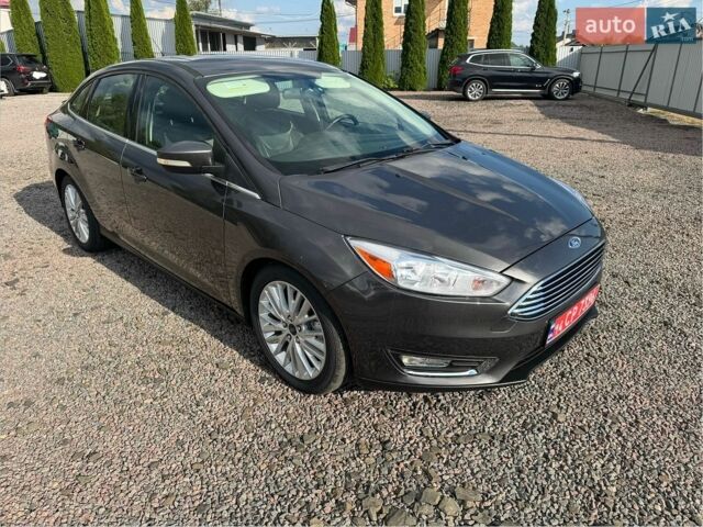 Сірий Форд Фокус, об'ємом двигуна 2 л та пробігом 125 тис. км за 9500 $, фото 4 на Automoto.ua