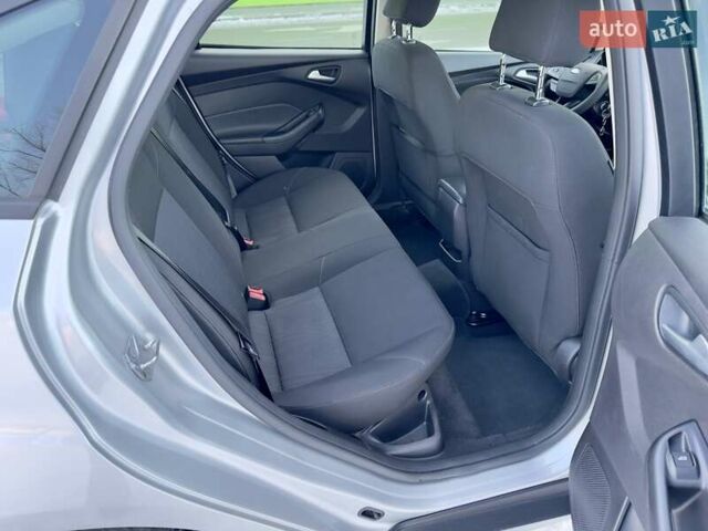 Сірий Форд Фокус, об'ємом двигуна 2 л та пробігом 196 тис. км за 8300 $, фото 11 на Automoto.ua