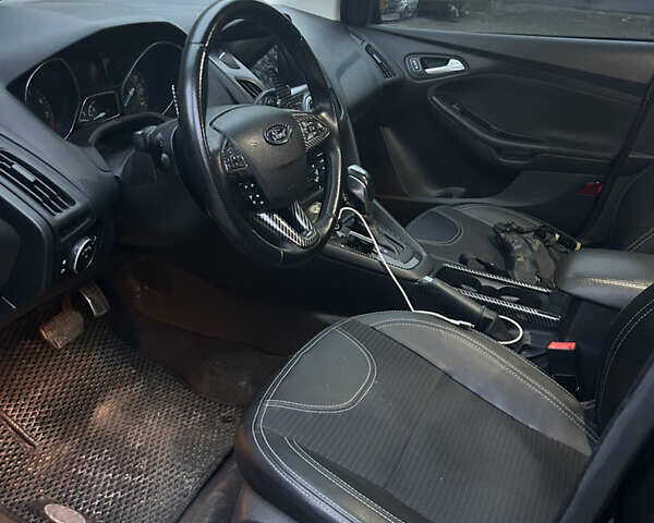 Серый Форд Фокус, объемом двигателя 2 л и пробегом 207 тыс. км за 7500 $, фото 3 на Automoto.ua