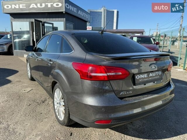 Сірий Форд Фокус, об'ємом двигуна 2 л та пробігом 95 тис. км за 9290 $, фото 6 на Automoto.ua