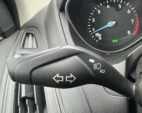 Серый Форд Фокус, объемом двигателя 2 л и пробегом 175 тыс. км за 6500 $, фото 27 на Automoto.ua