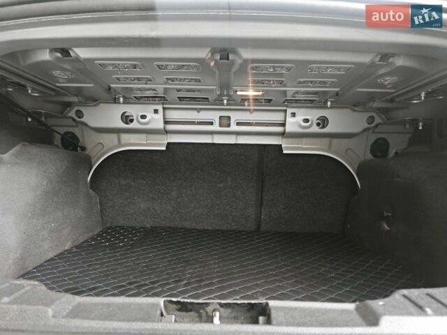 Сірий Форд Фокус, об'ємом двигуна 2 л та пробігом 211 тис. км за 6000 $, фото 17 на Automoto.ua