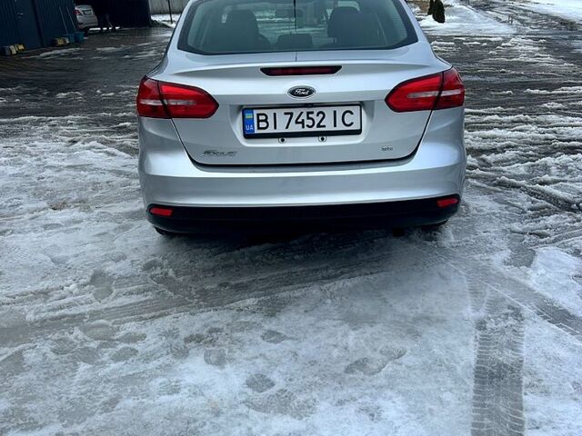 Сірий Форд Фокус, об'ємом двигуна 2 л та пробігом 111 тис. км за 8100 $, фото 2 на Automoto.ua