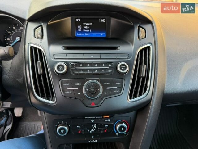 Сірий Форд Фокус, об'ємом двигуна 2 л та пробігом 225 тис. км за 6999 $, фото 52 на Automoto.ua