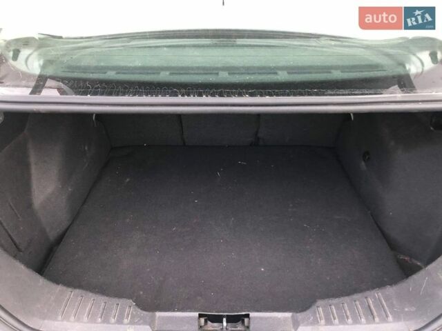 Сірий Форд Фокус, об'ємом двигуна 2 л та пробігом 110 тис. км за 7900 $, фото 41 на Automoto.ua