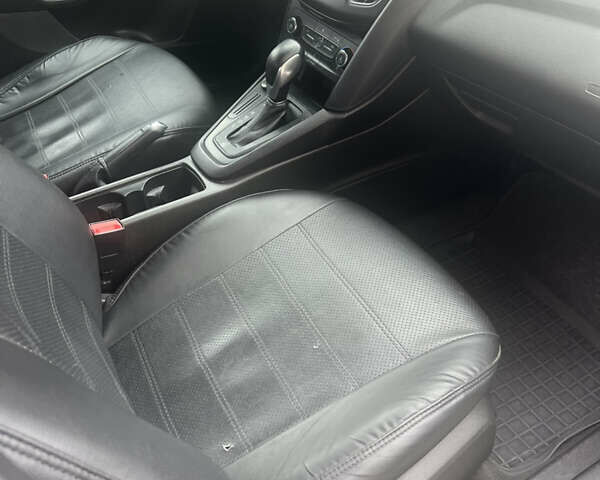 Серый Форд Фокус, объемом двигателя 2 л и пробегом 110 тыс. км за 8500 $, фото 6 на Automoto.ua