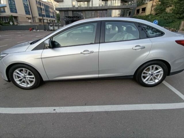 Форд Фокус 2015 в Киеве на Automoto.ua Серый Форд Фокус, объемом двигателя 2 л и пробегом 86 тыс. км за 9200 $, фото 1 на Automoto.ua