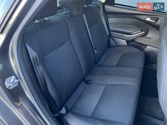 Серый Форд Фокус, объемом двигателя 2 л и пробегом 199 тыс. км за 7500 $, фото 25 на Automoto.ua