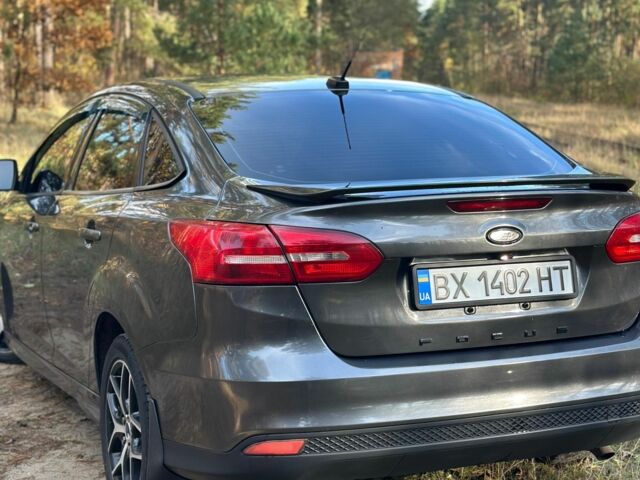 Серый Форд Фокус, объемом двигателя 2 л и пробегом 170 тыс. км за 8300 $, фото 2 на Automoto.ua