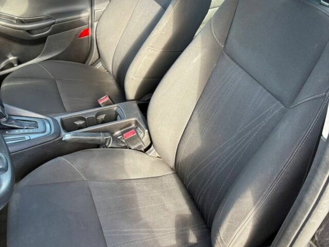 Сірий Форд Фокус, об'ємом двигуна 2 л та пробігом 186 тис. км за 6499 $, фото 7 на Automoto.ua