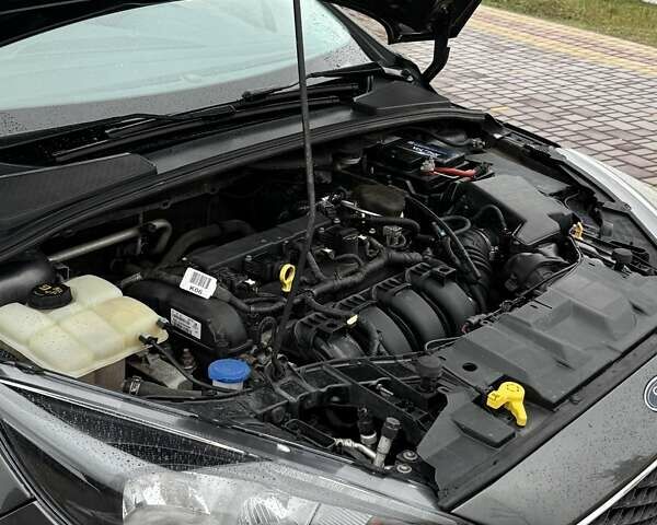 Серый Форд Фокус, объемом двигателя 2 л и пробегом 182 тыс. км за 10500 $, фото 19 на Automoto.ua