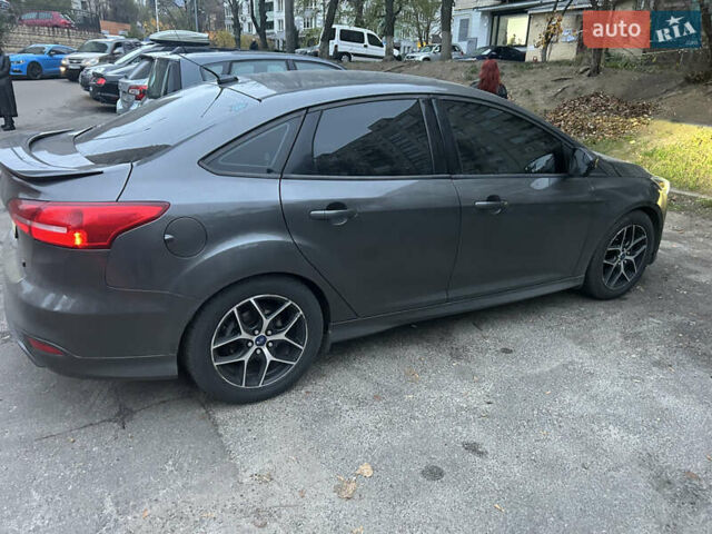 Серый Форд Фокус, объемом двигателя 2 л и пробегом 207 тыс. км за 7500 $, фото 1 на Automoto.ua