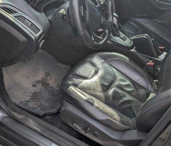 Серый Форд Фокус, объемом двигателя 2 л и пробегом 198 тыс. км за 8500 $, фото 10 на Automoto.ua