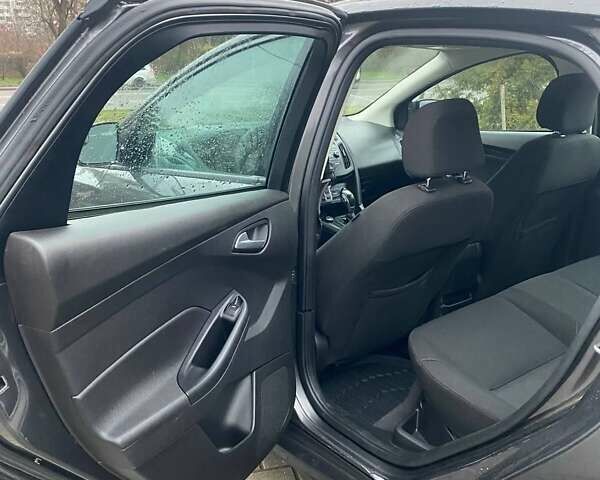 Сірий Форд Фокус, об'ємом двигуна 2 л та пробігом 160 тис. км за 7999 $, фото 9 на Automoto.ua
