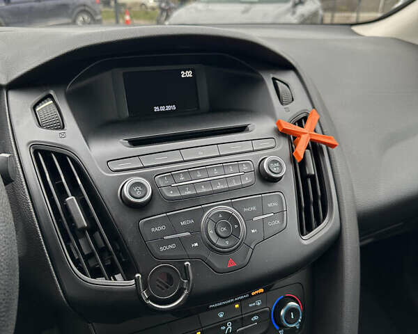 Серый Форд Фокус, объемом двигателя 2 л и пробегом 175 тыс. км за 6500 $, фото 18 на Automoto.ua