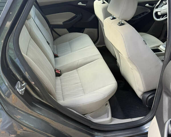 Сірий Форд Фокус, об'ємом двигуна 2 л та пробігом 151 тис. км за 7000 $, фото 7 на Automoto.ua