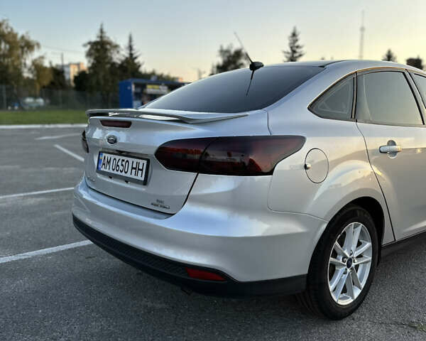 Серый Форд Фокус, объемом двигателя 2 л и пробегом 293 тыс. км за 7900 $, фото 13 на Automoto.ua