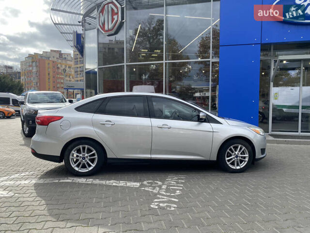 Серый Форд Фокус, объемом двигателя 2 л и пробегом 174 тыс. км за 8700 $, фото 6 на Automoto.ua