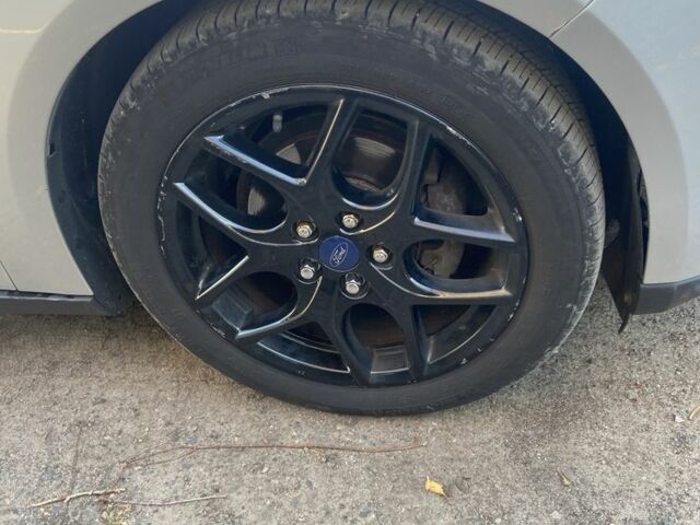 Сірий Форд Фокус, об'ємом двигуна 2 л та пробігом 183 тис. км за 7800 $, фото 4 на Automoto.ua